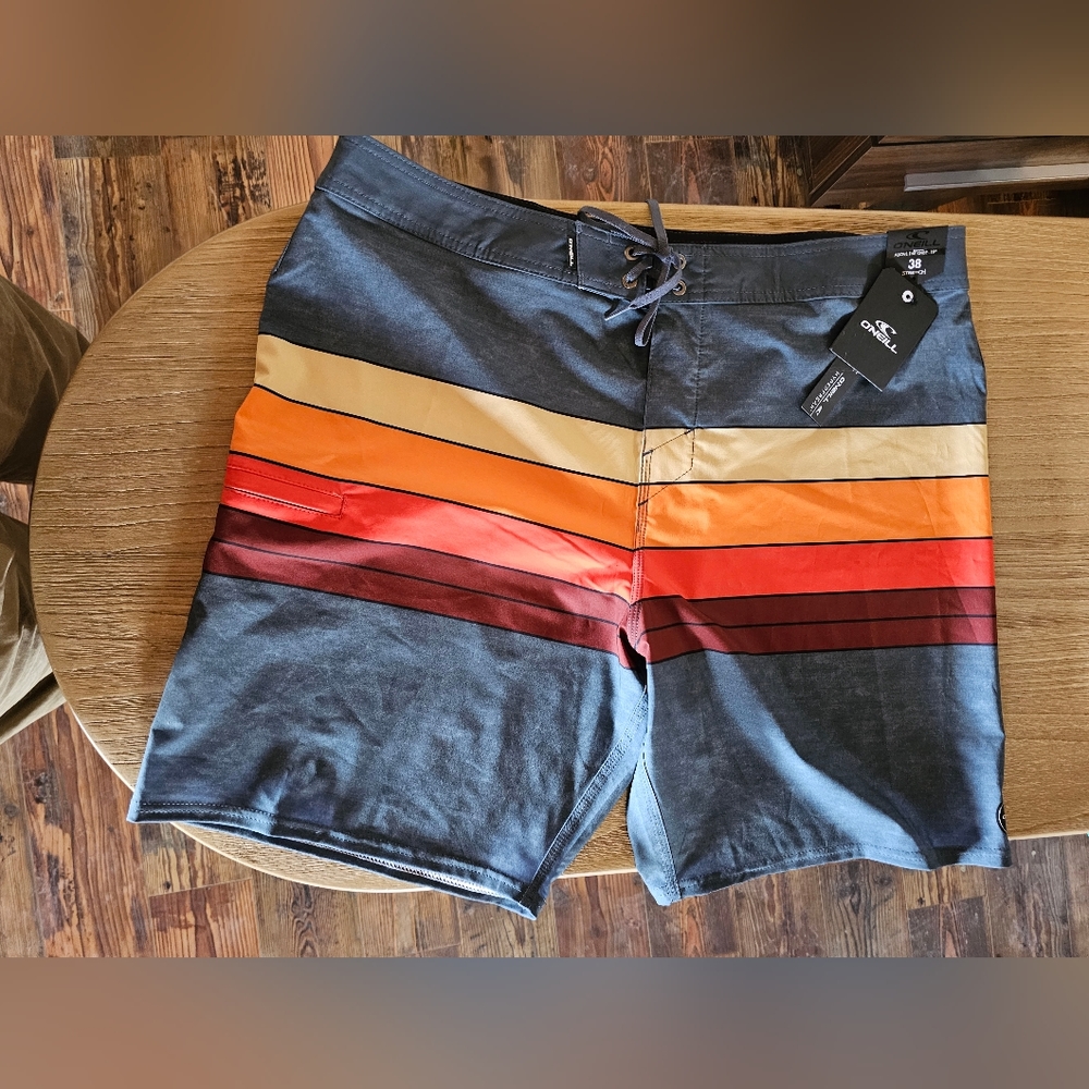 NWT Men's ONeill boardshort 38